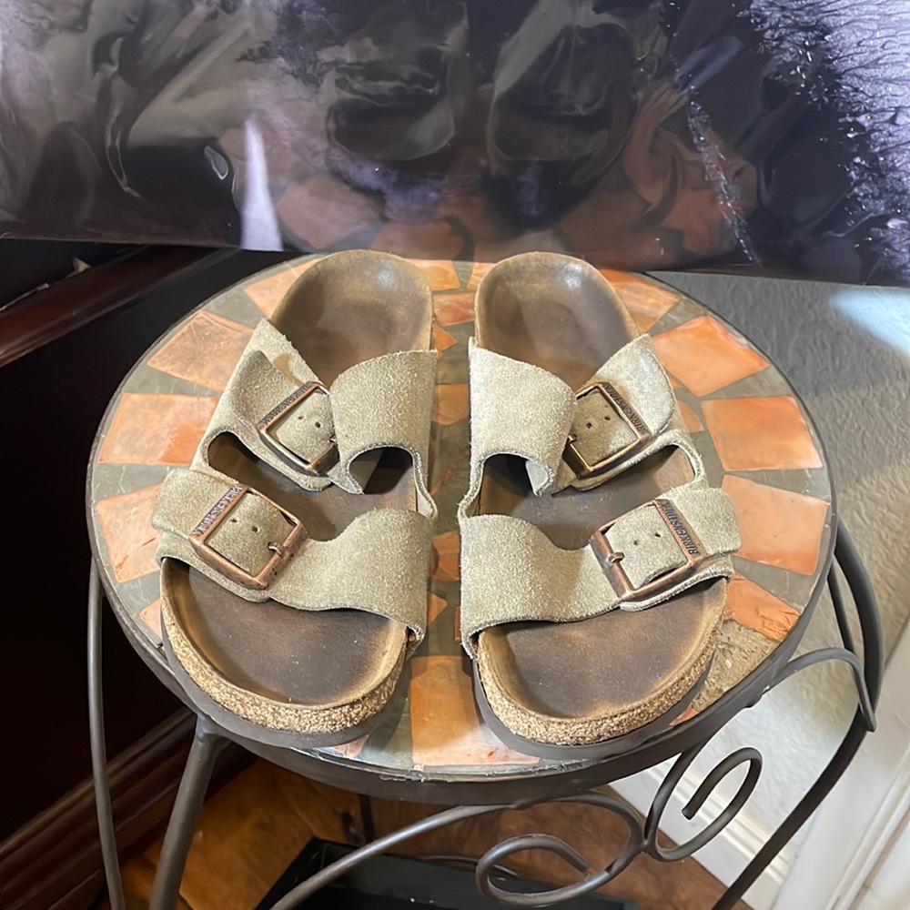 - Birkenstock Green suede sandals 💚